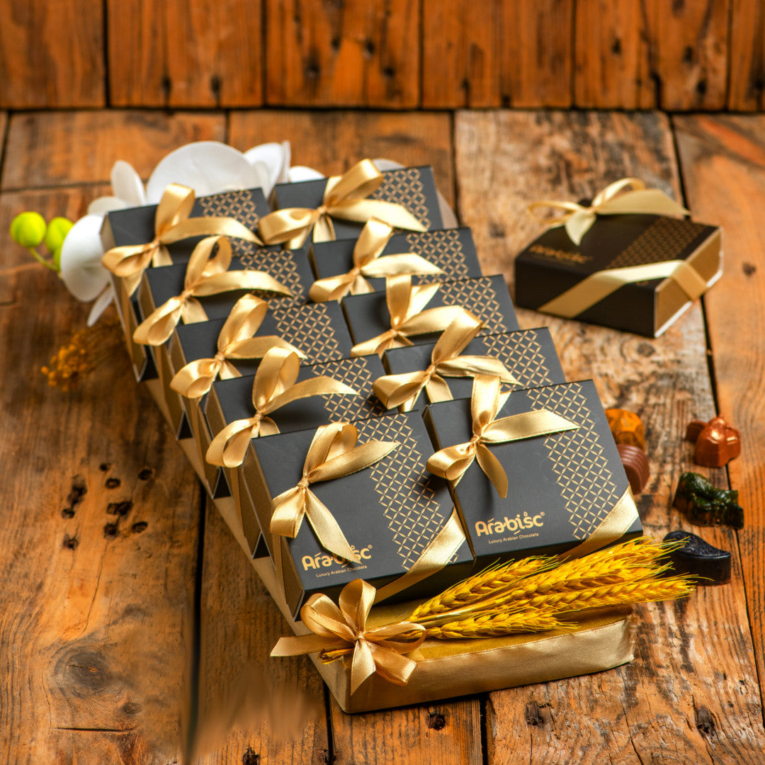 Black Golden Giveaway Box Arrangement
